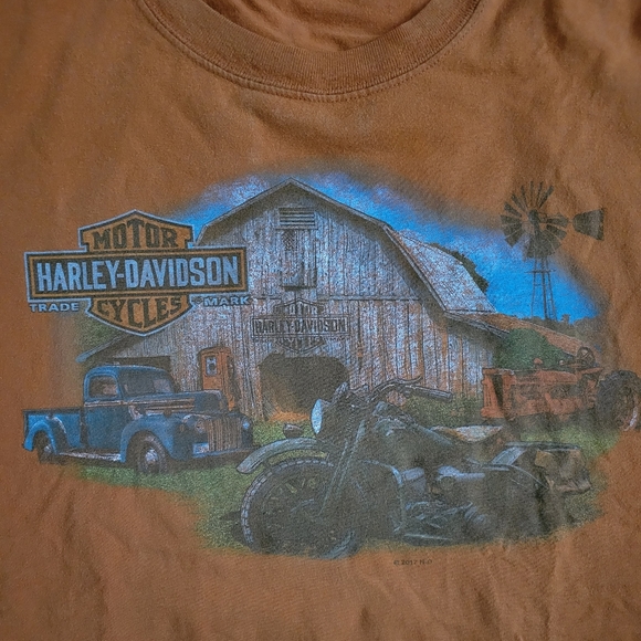 Harley Davidson, Davenport Iowa T-shirt - Picture 2 of 6